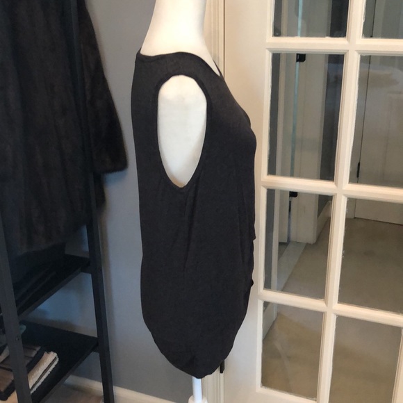 Club Monaco top❤️ - Picture 2 of 6